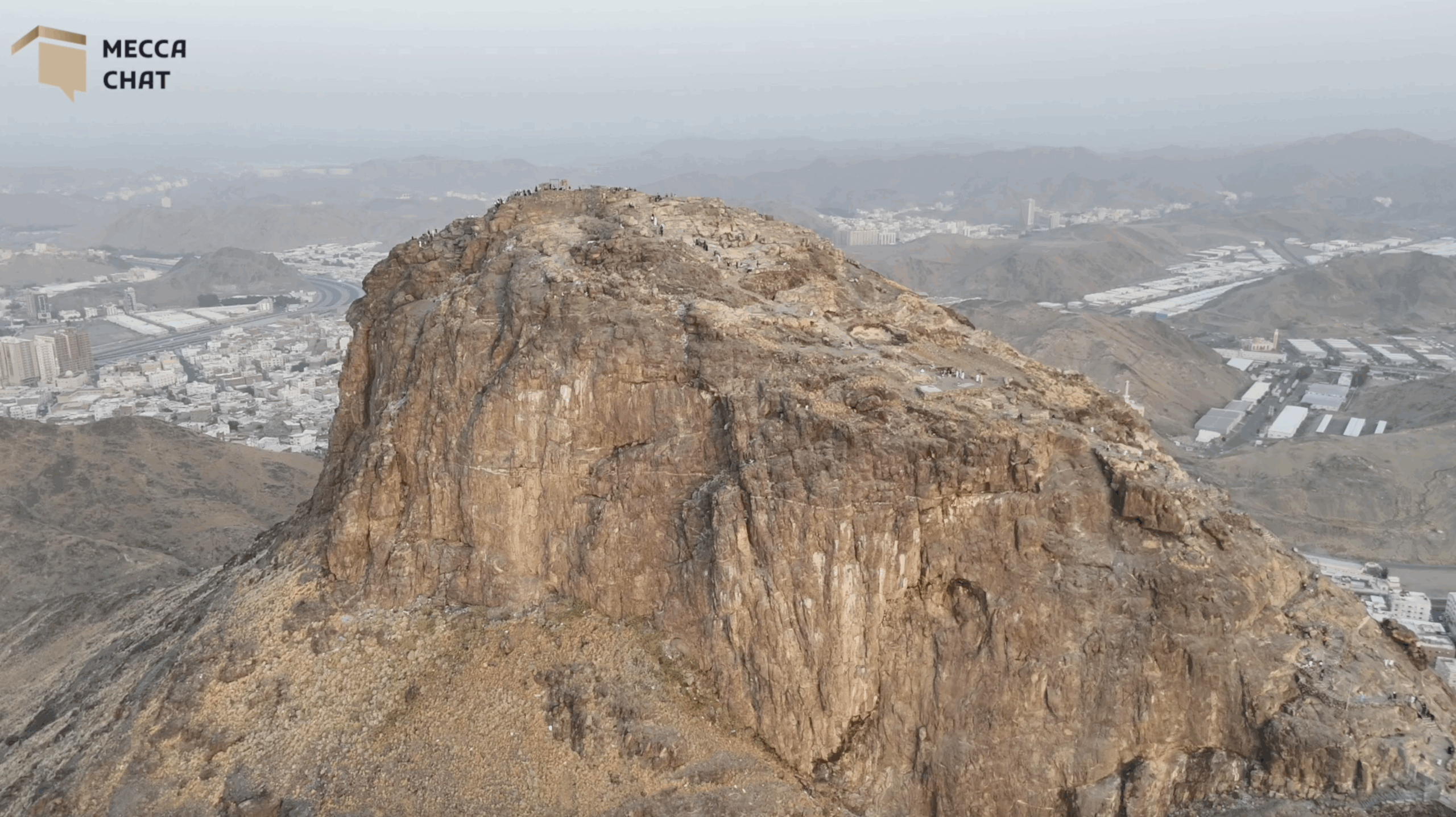 https://meccachat.com/wp-content/uploads/2024/10/Hira-Mountain-scaled.png